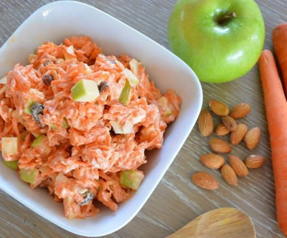 Салат із моркви і яблука — 9 корисних рецептів