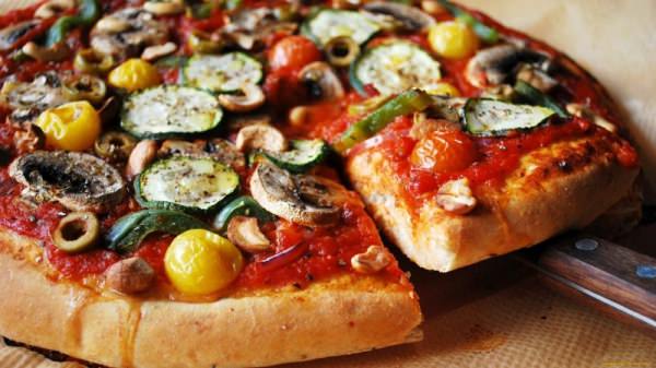 Вегетаріанська піца – 6 смачних рецептів приготування в домашніх умовах