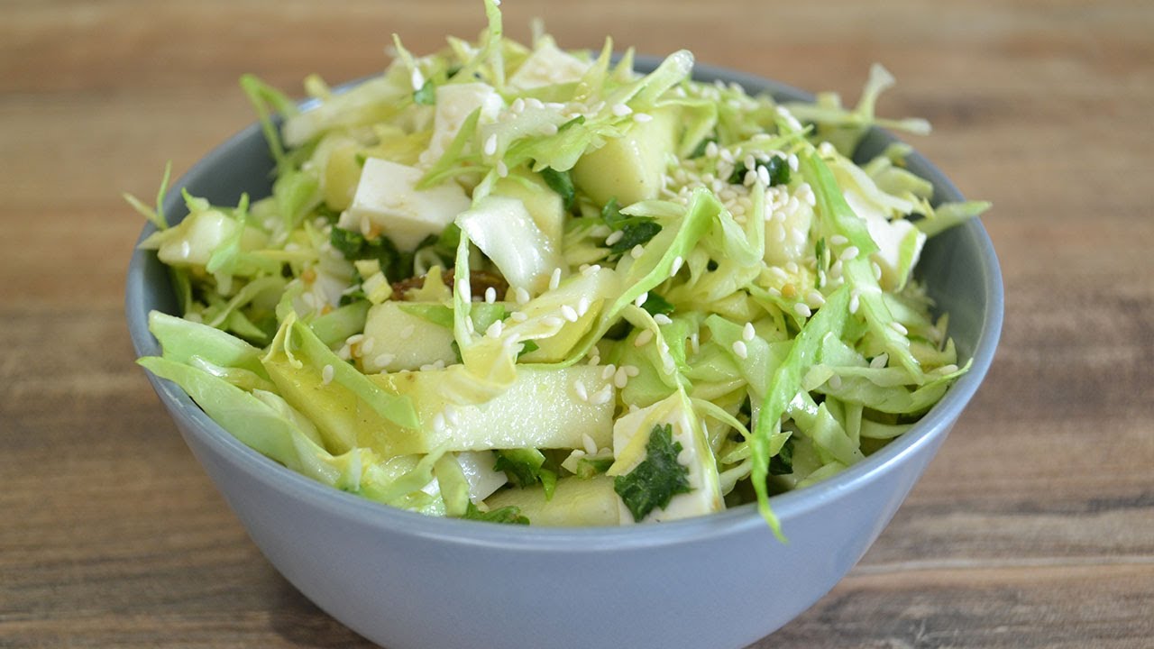 Рецепт салату з капусти і яблук