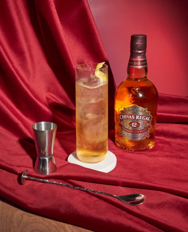 Віскі Chivas Regal