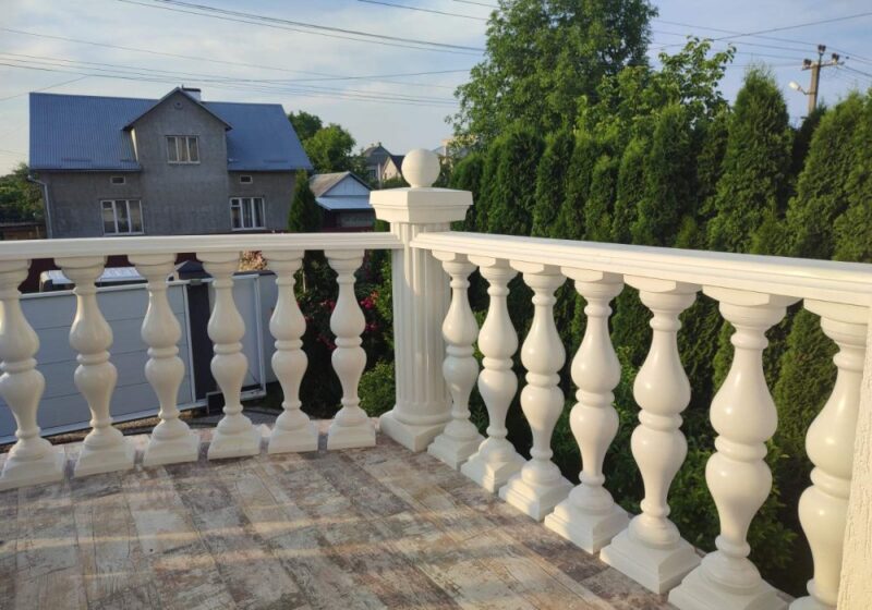 Декоративні балясини