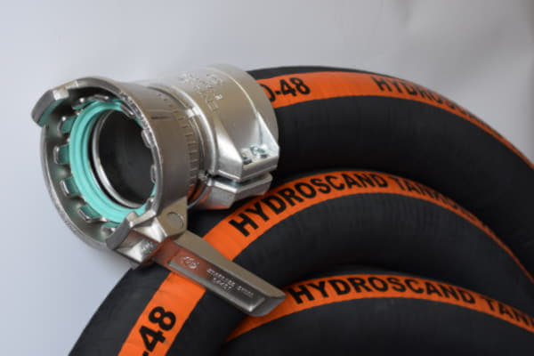 Застосування муфт TANKWAGEN у бензовозах